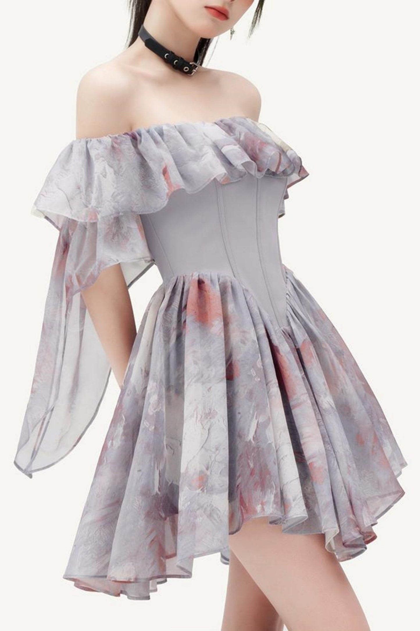 Vestido romántico de atelier con hombros descubiertos