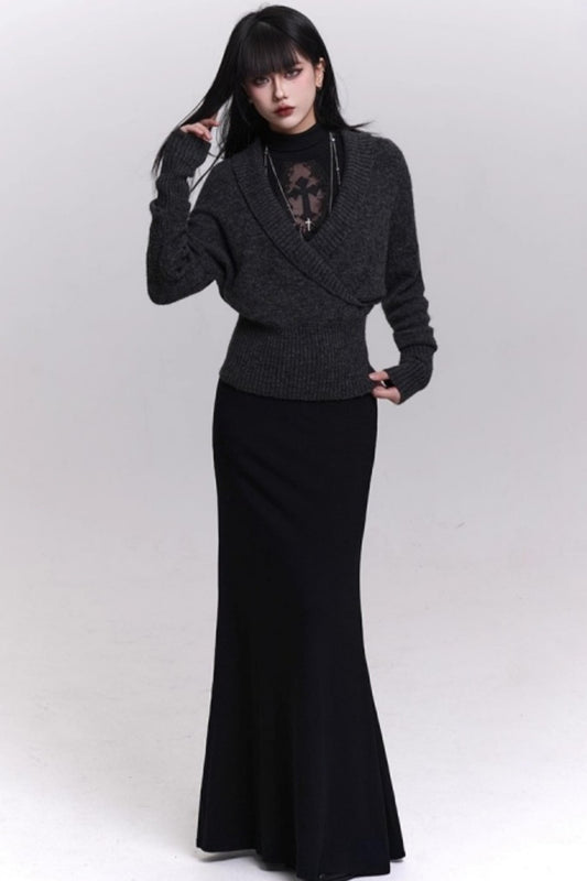 ゴーストグレーニットセーター