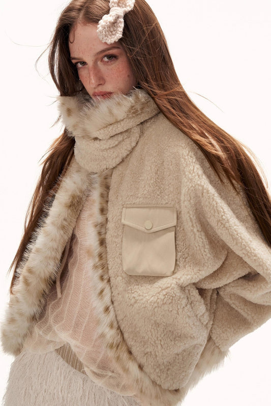 バットウィングスリーブウールコート