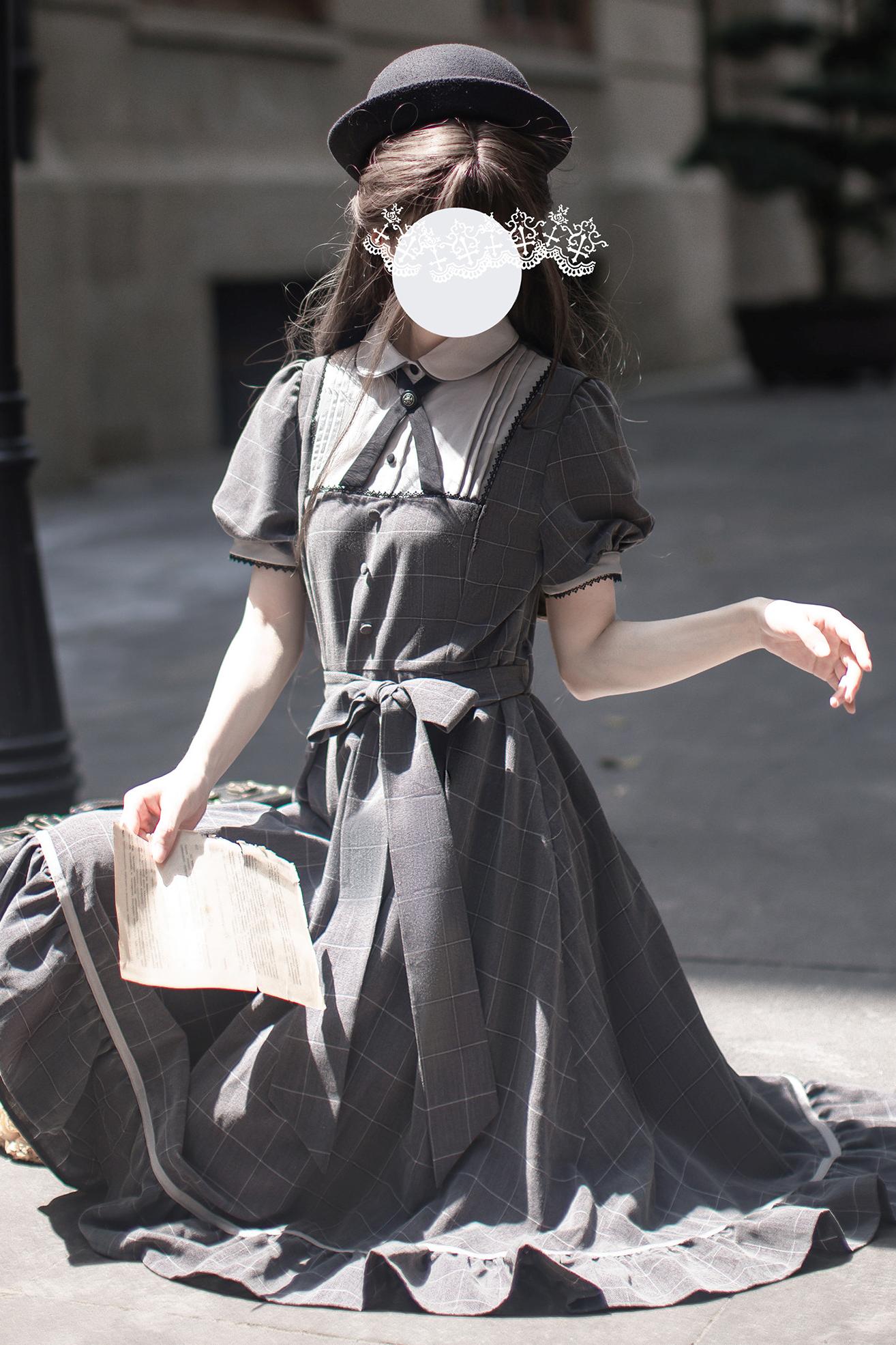 Nostalgic Plaid Ribbon Young Lady Dress