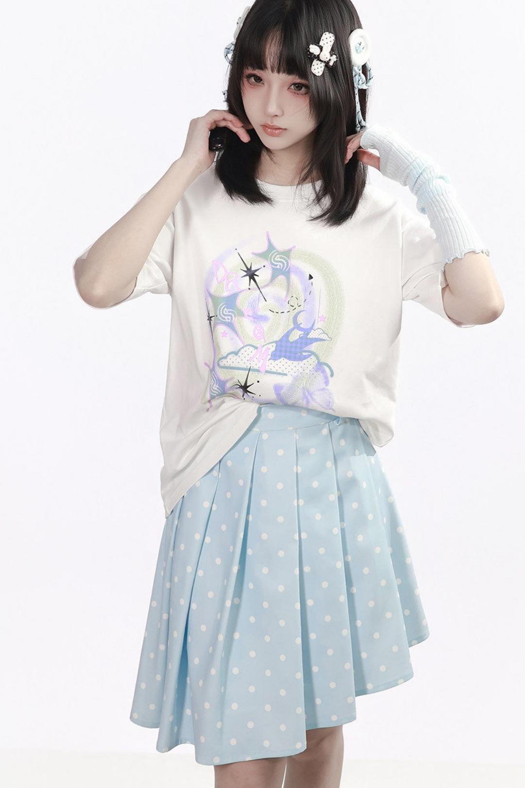 Betörendes T-Shirt mit verträumtem Nebel-Print + Rock + Beinstulpen