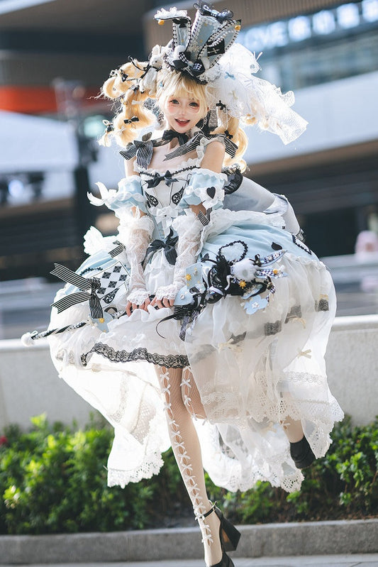 【7月24日予約締切】アリスインワンダーランドロリータブルーオフショルダートランプリボンオーバーレイドレスフルセット1/2（ボンネットベール・アクセサリー付き）＋コンプリートセットA/B（うさ耳ベールハット・魔法の杖・アクセサリー）