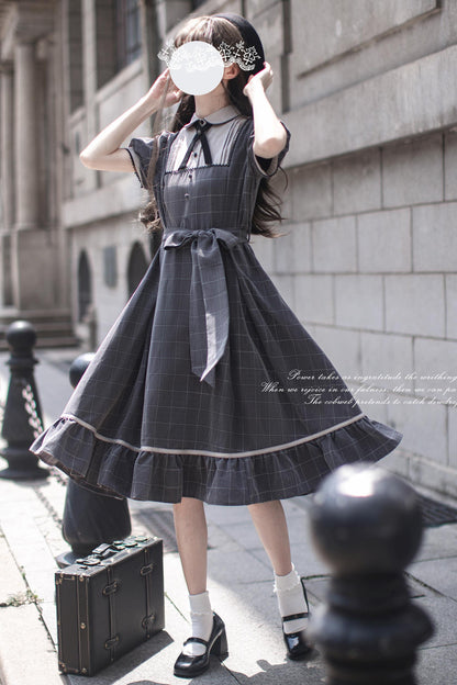 Nostalgic Plaid Ribbon Young Lady Dress