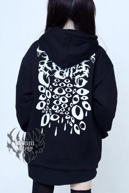 Dunkler Logo-Kapuzenpullover im Jirai-Kei-Stil