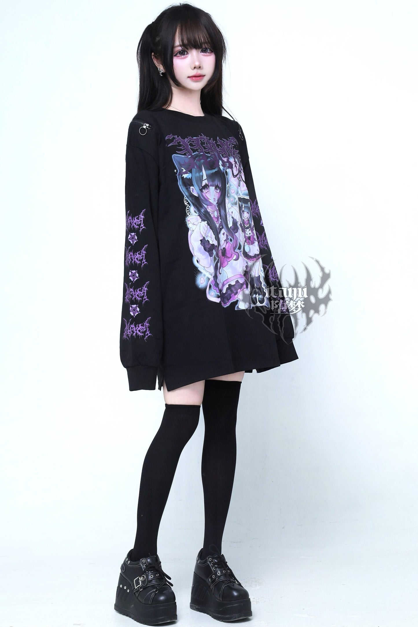 T-shirt lunga stile jirai subculture con cuore
