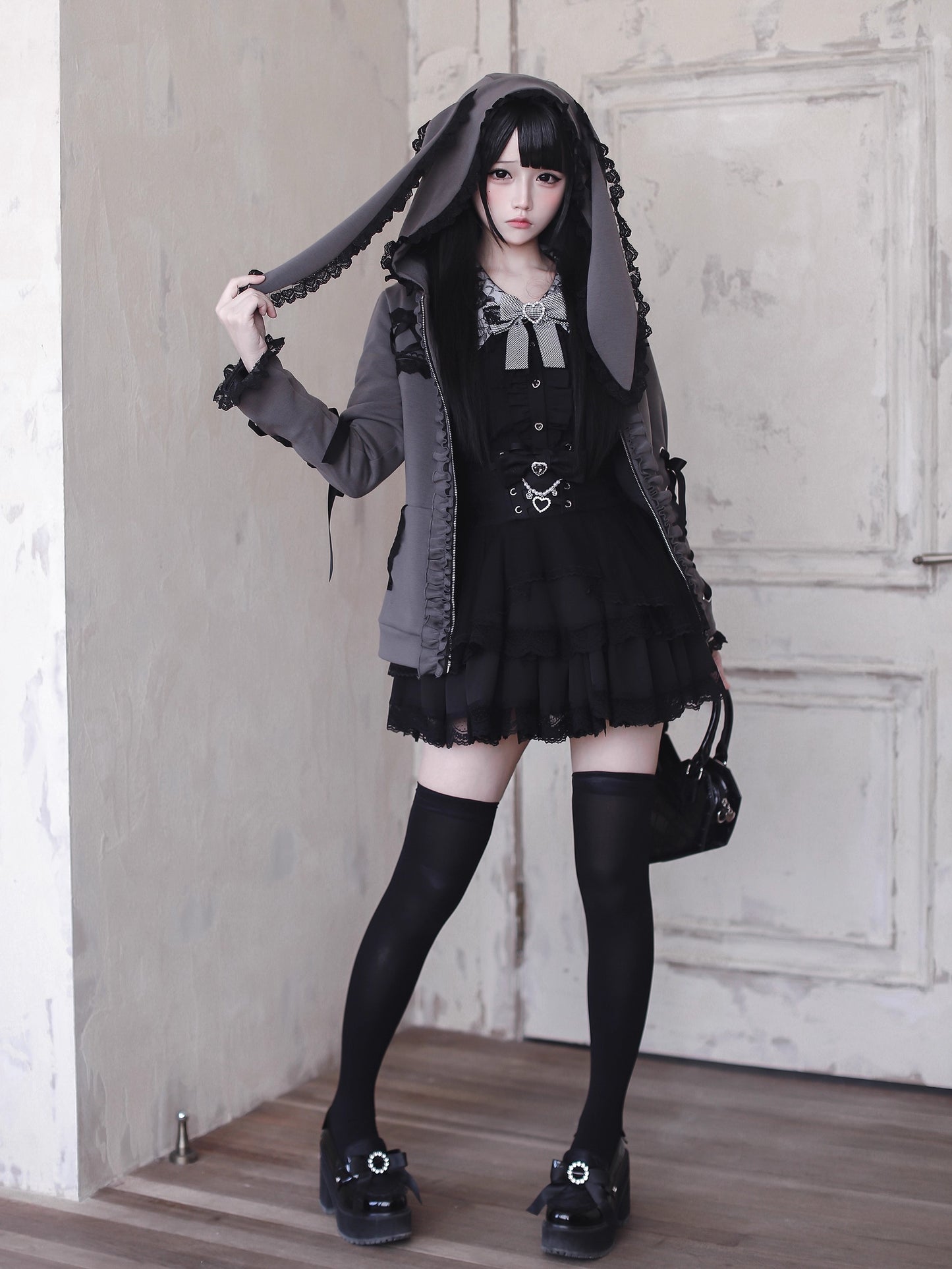 【1月6日予約締切】うさ耳&猫耳フーディーフリルジップジャケット