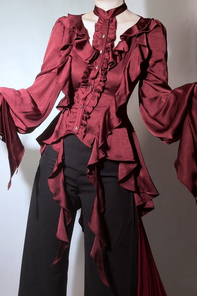 [November 9 Preorder Deadline] Victorian Gothic Lolita Halter-Neck Blouse with Flared Sleeves, an Asymmetrical Frill, and a Train