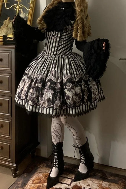 【10月3日予約締切】Black/White Elegant Gothic Puff Sleeve Shirt With Detachable Bell Sleeves And Frill Collar Jabot