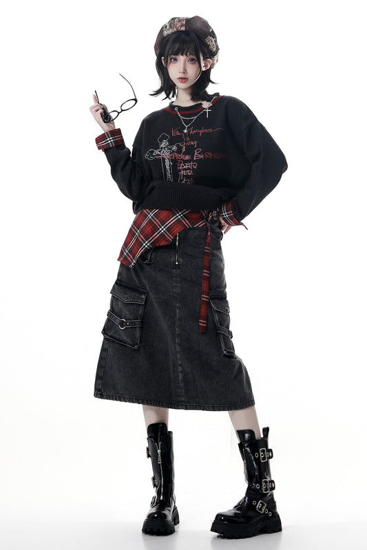 ダークトップス+デニムスカート+チェックウエストアクセサリー