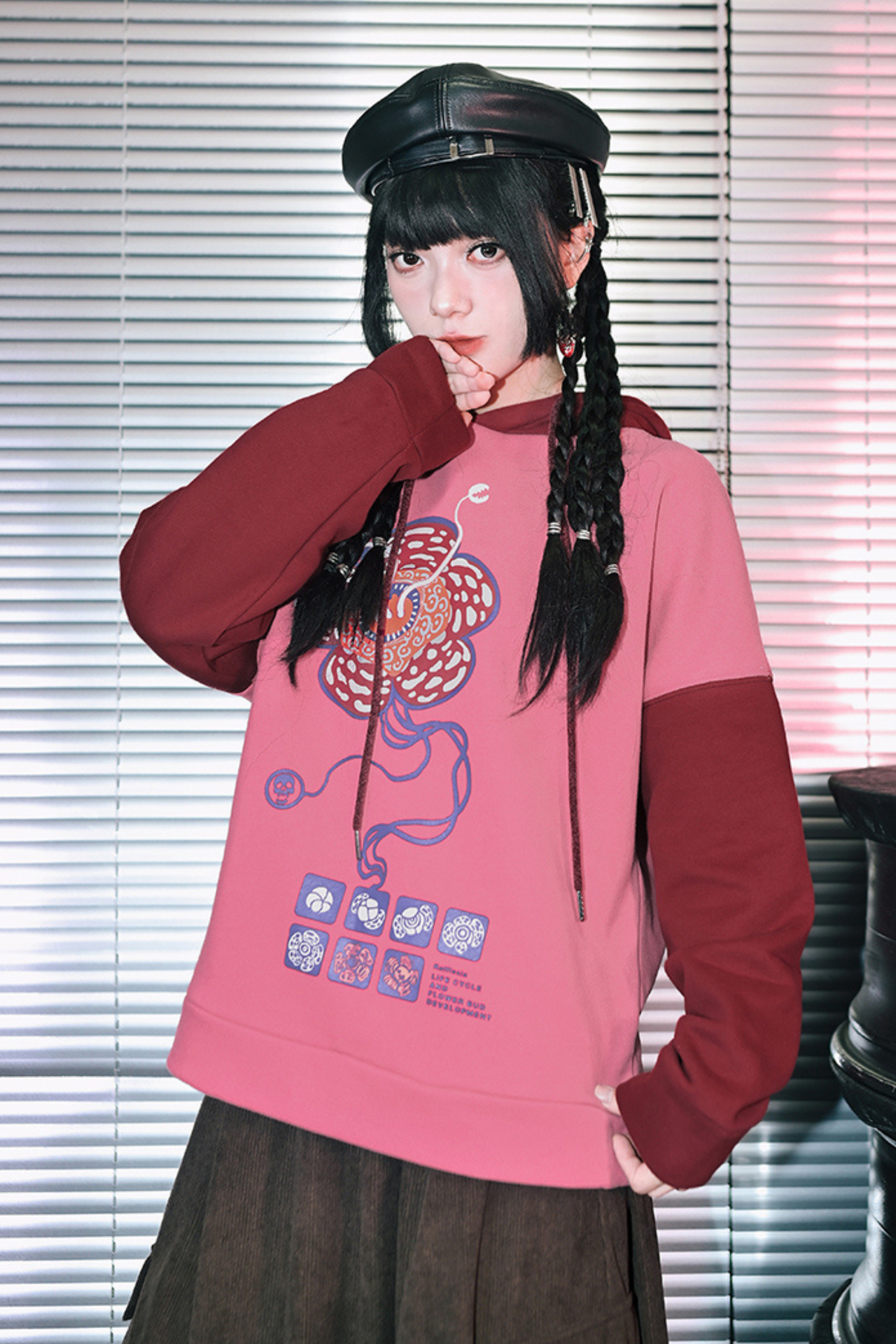 ラフレシアフラワーバイカラーフードパーカー