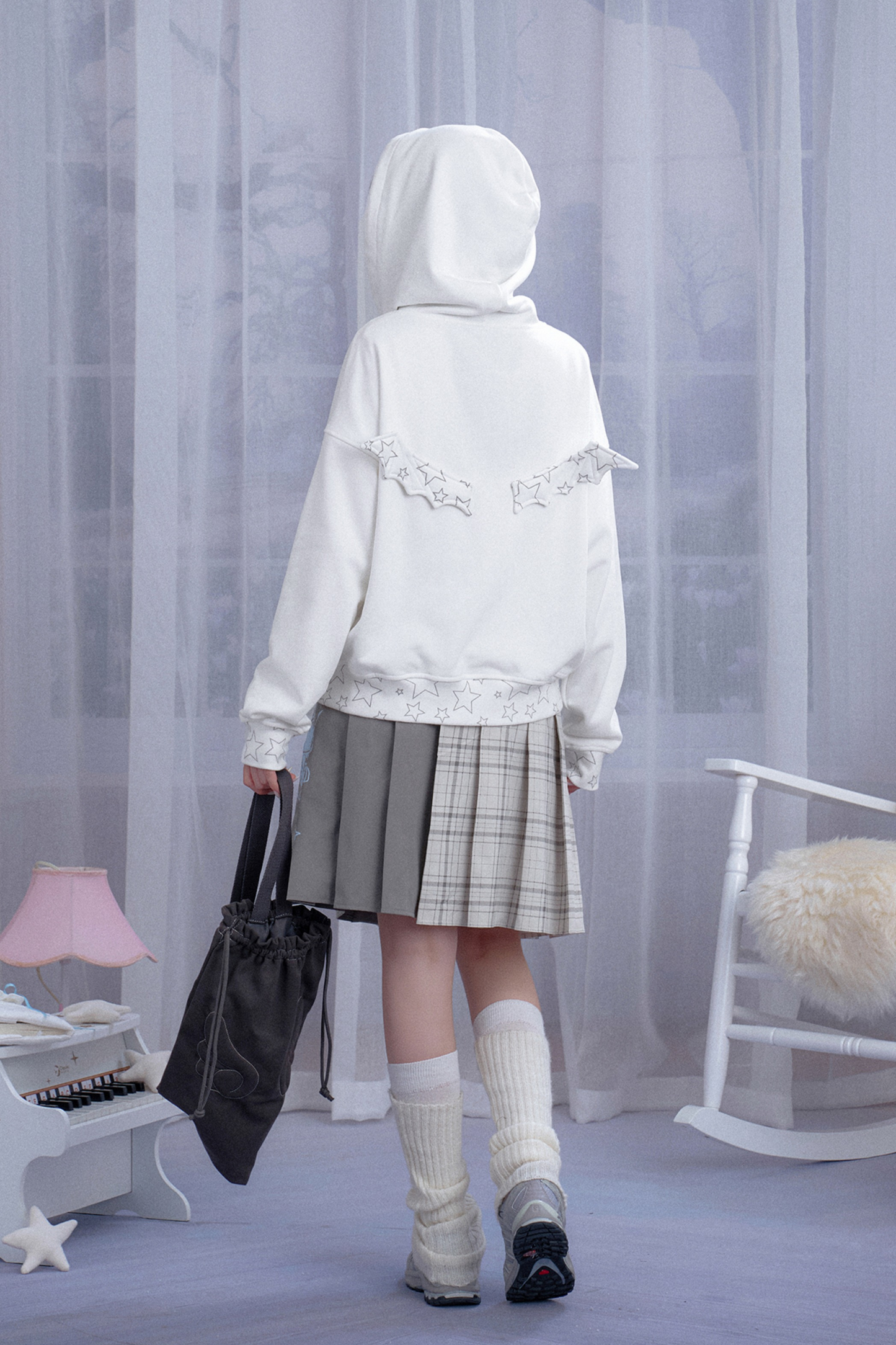 スターエンジェルウィンググラフィティプリントフードパーカー