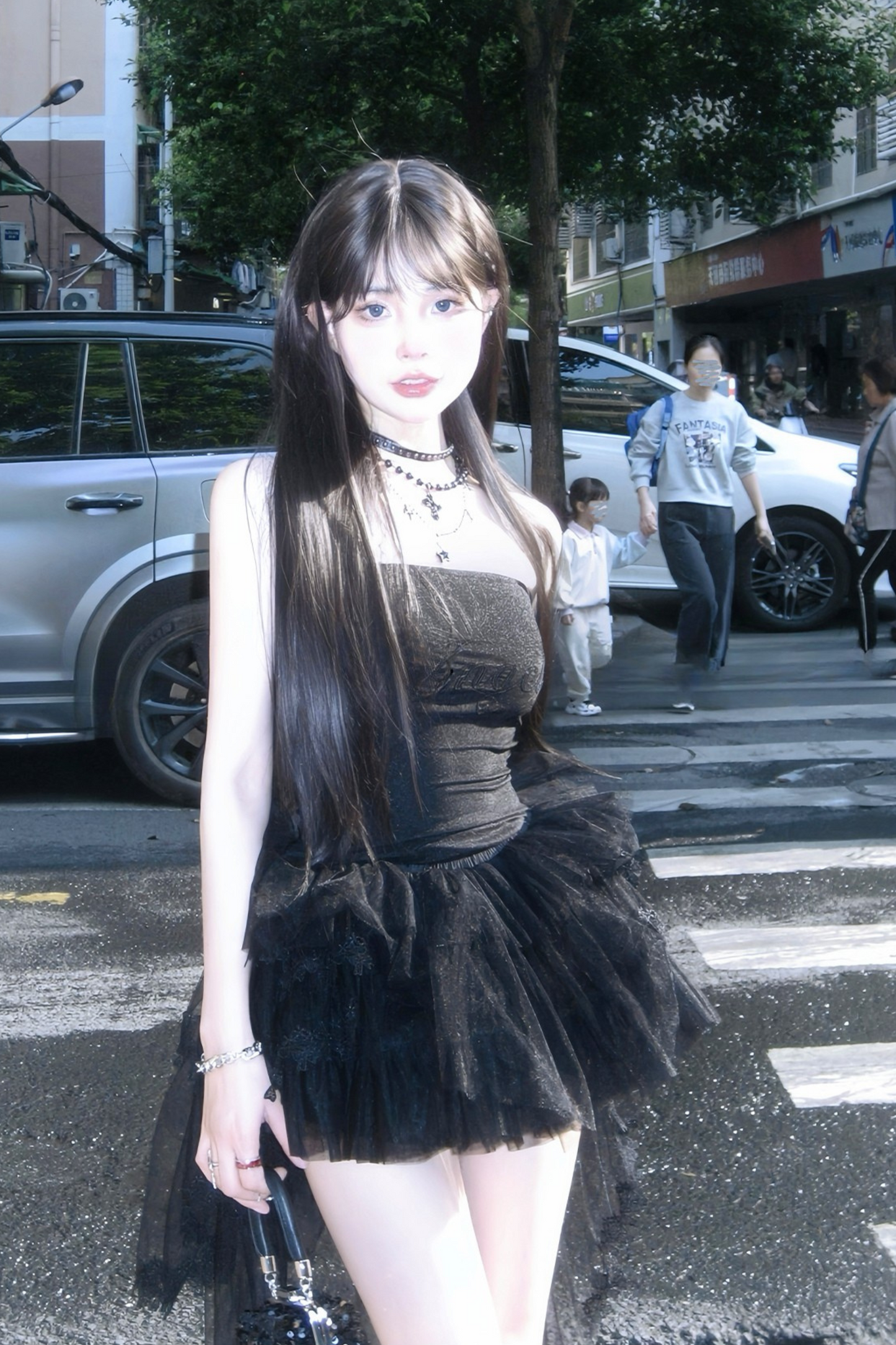 スパンコールトップス＋メッシュAラインスカート