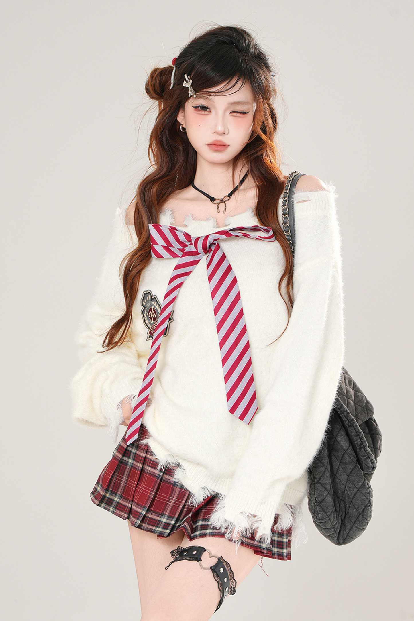 ストライプリボンオフショルダーニット