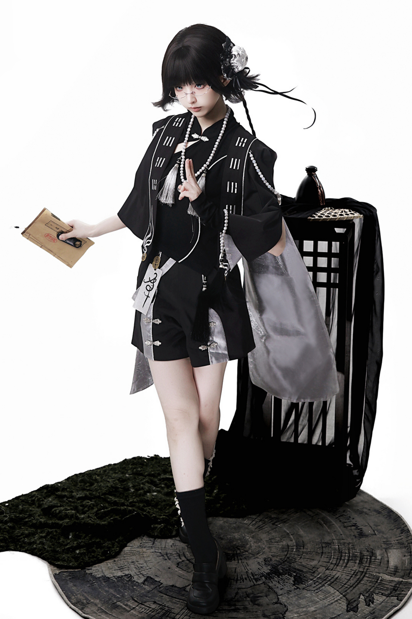 Chaina Dark Mode Girl Set