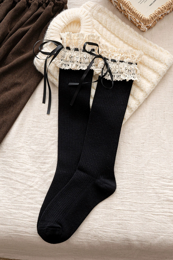 Ruffle Ribbon Calf Socks