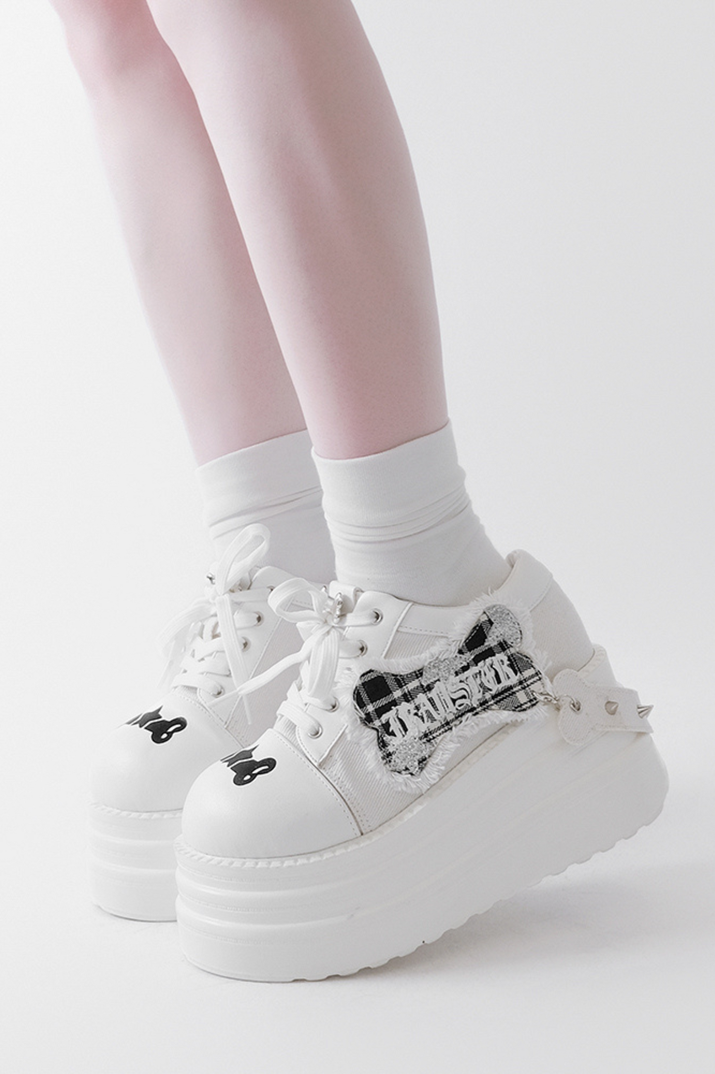 록큰롤 서브컬쳐 두꺼운 스니커즈