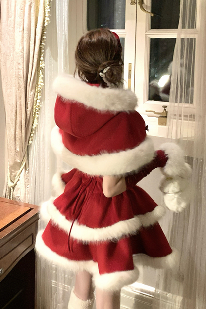 レッドベルベットケーキファーコート+サスペンダースカート+スリーブ