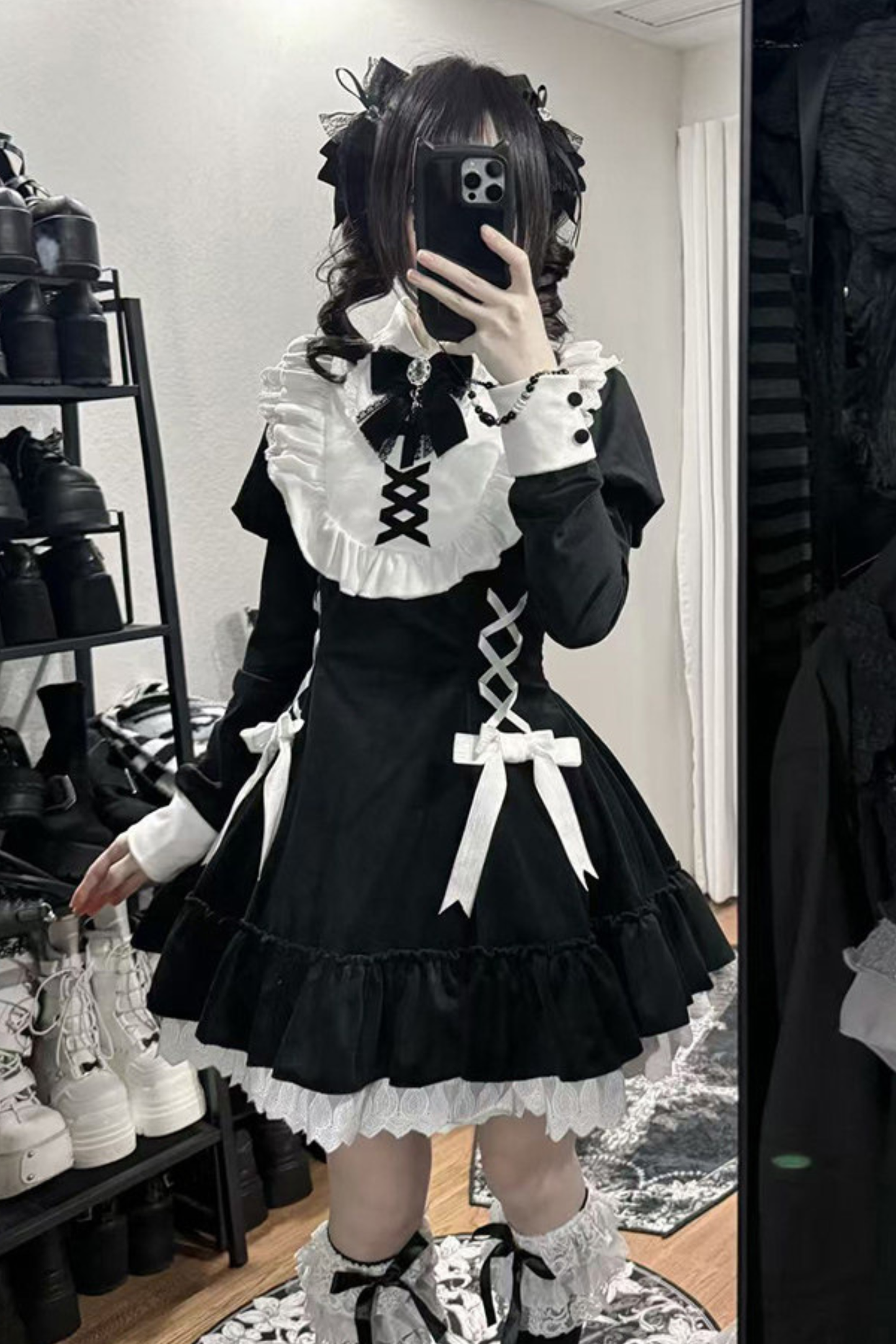 Lace-up ribbon Lolita dress + brooch + hair clip