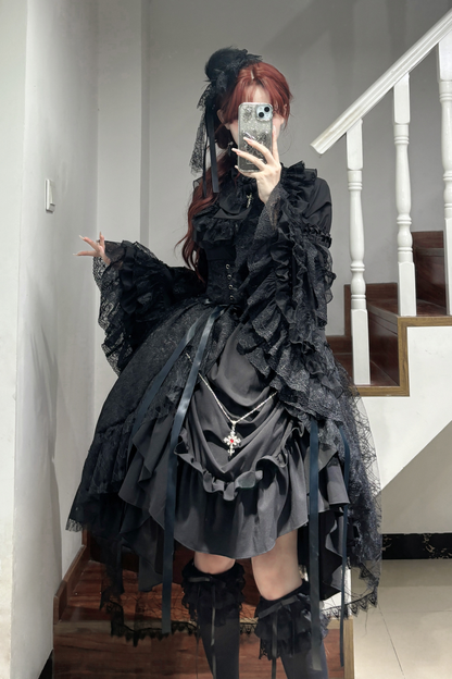 ゴシックスーパーゴージャスジスリーブロリータシャツ+フリルスカート+ハット