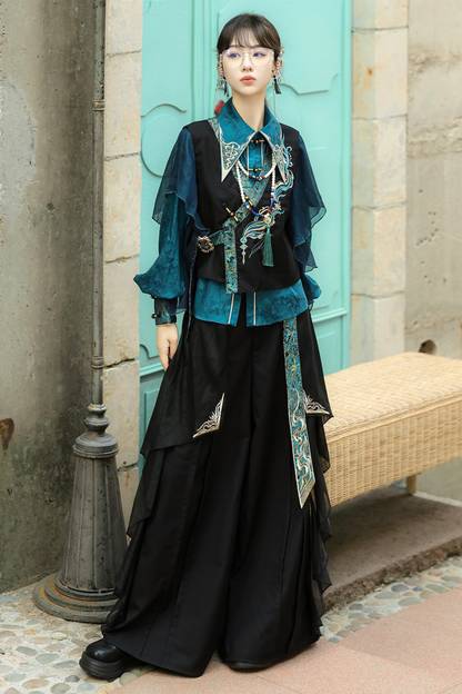 Ruan china top + vest + wide-leg pants + necklace