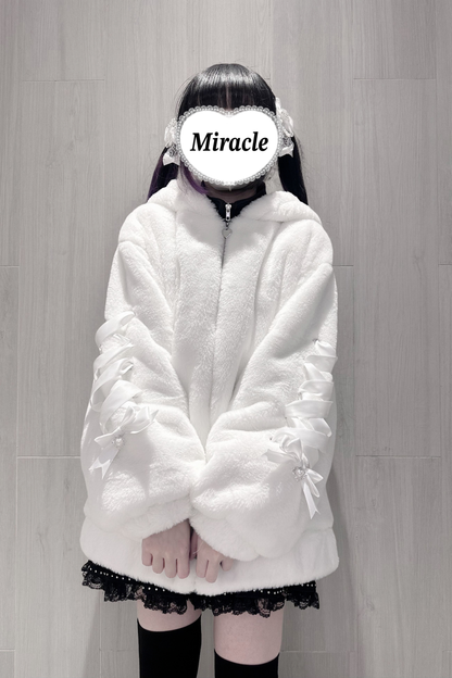 べアイヤーレースアップファーコート