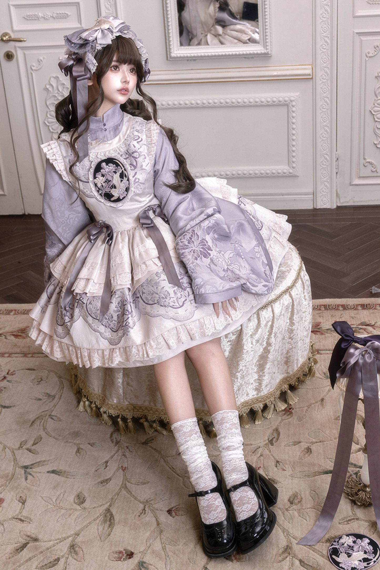 チャイナスタンドカラージャケット+サスペンダードレス+ヘアバンド