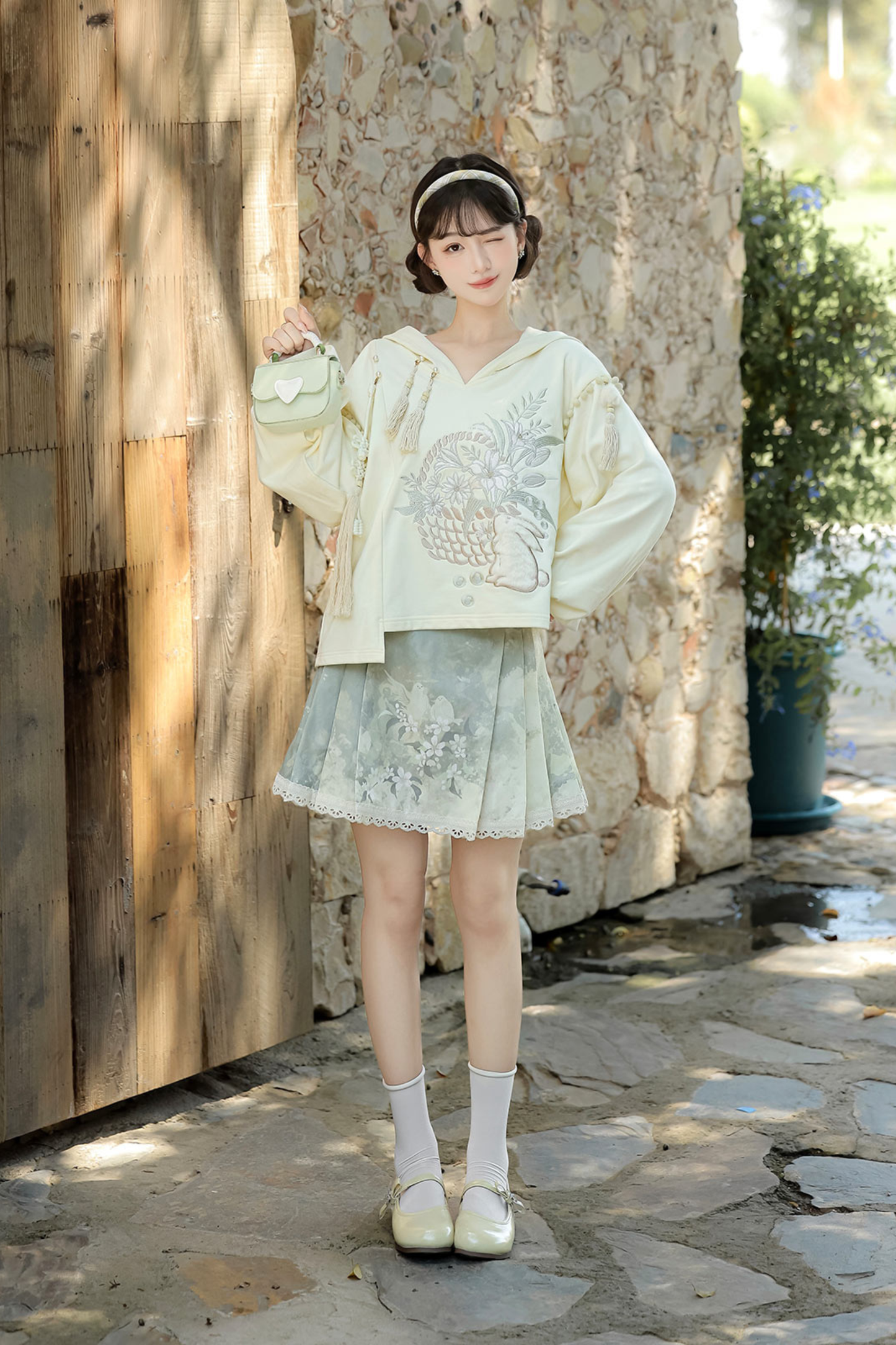 China Sweatshirt + Half Skirt