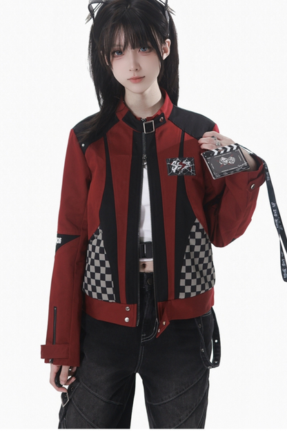 チェッカーボードオートバイジャケット+スウェット+デニムパンツ