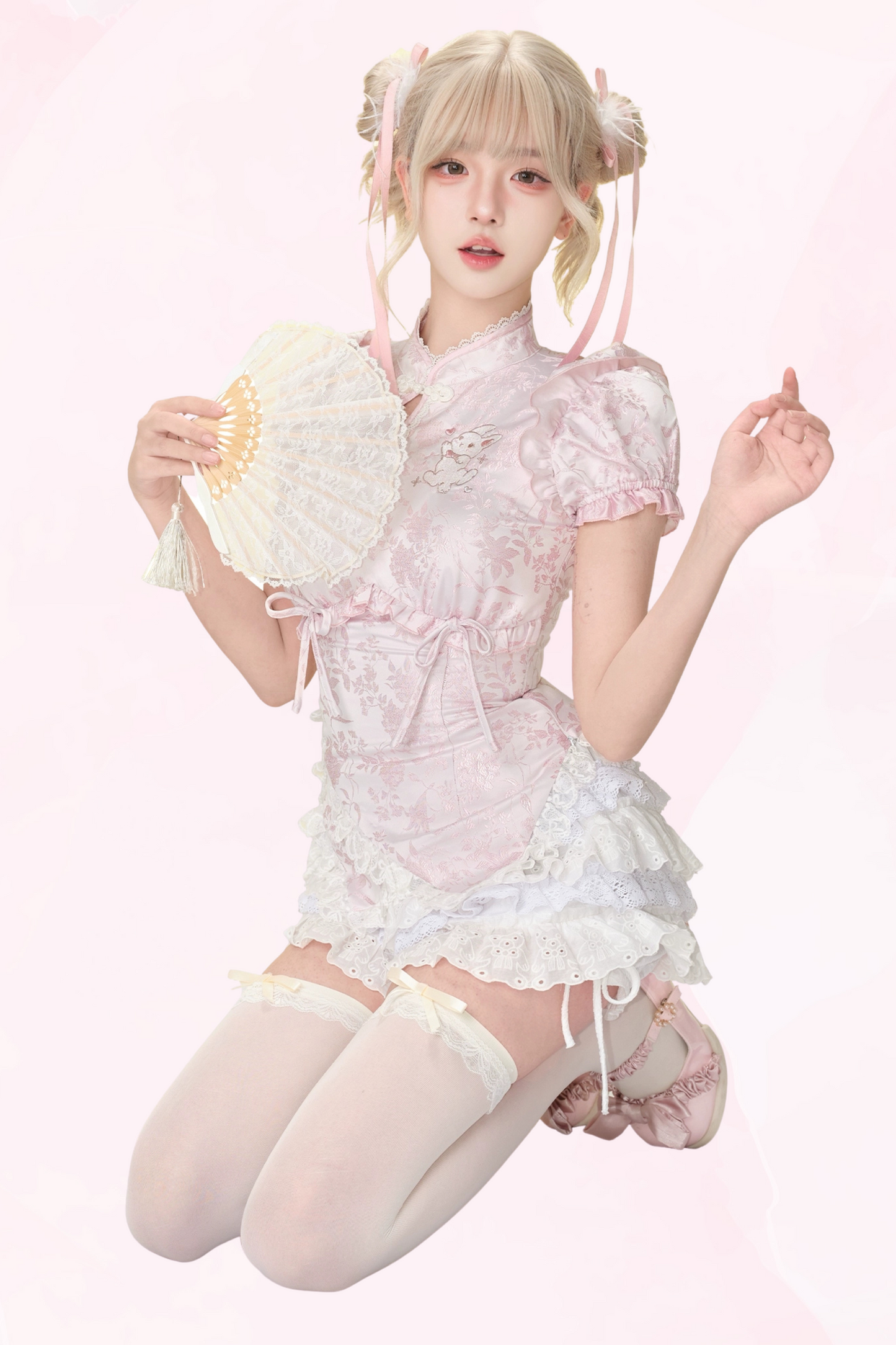 ピンクバニーココナッツトップ＆ホワイトケーキスカート