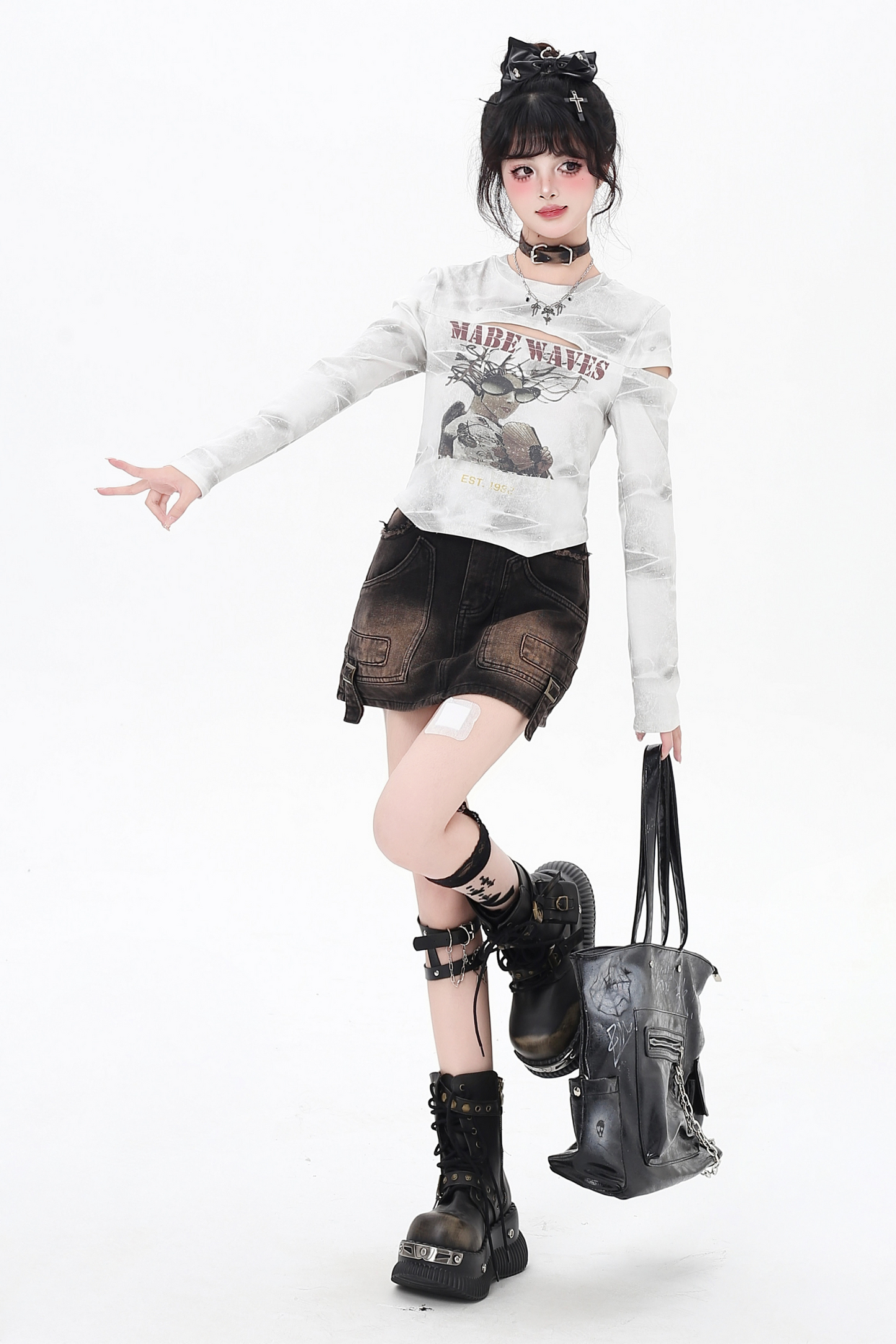 ダークデザインスリムタイトトップス