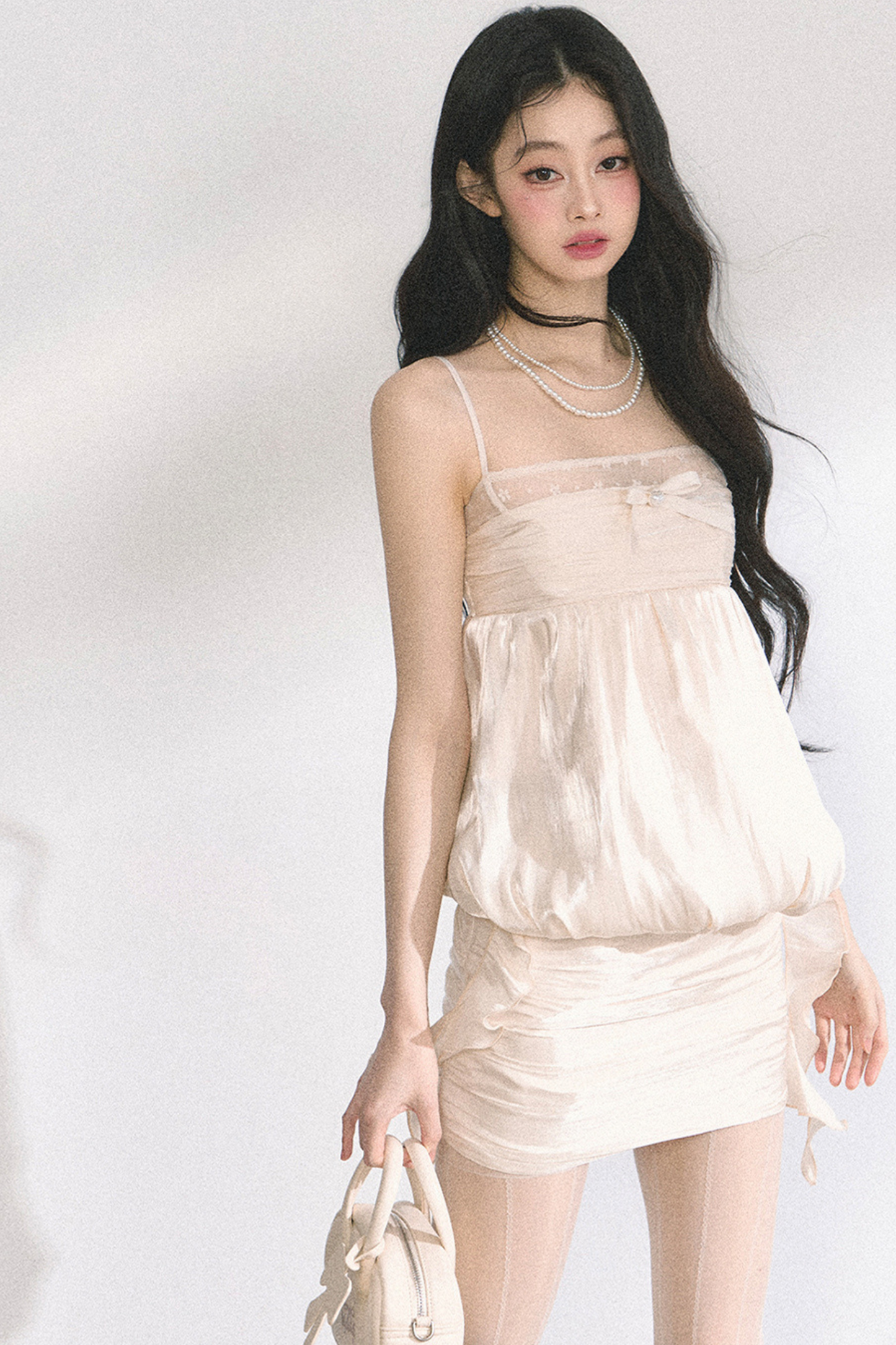 クリームロールノースリーブトップス+タイトスカート