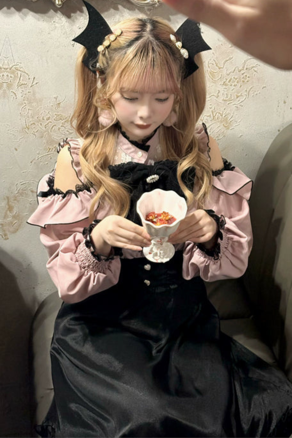 オフショルダーダークプリンセスドレス