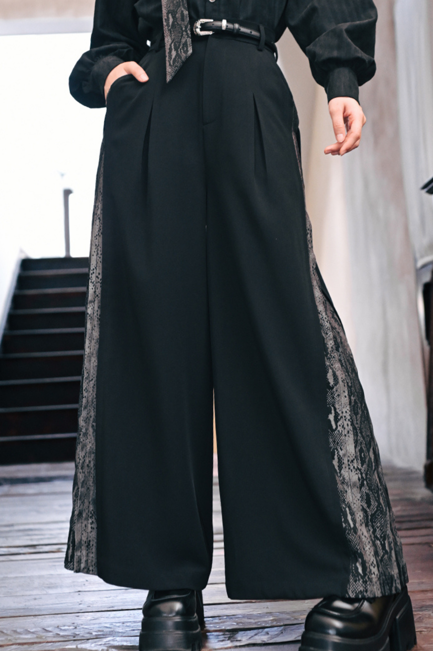 Scalerelle Wide Leg Pants