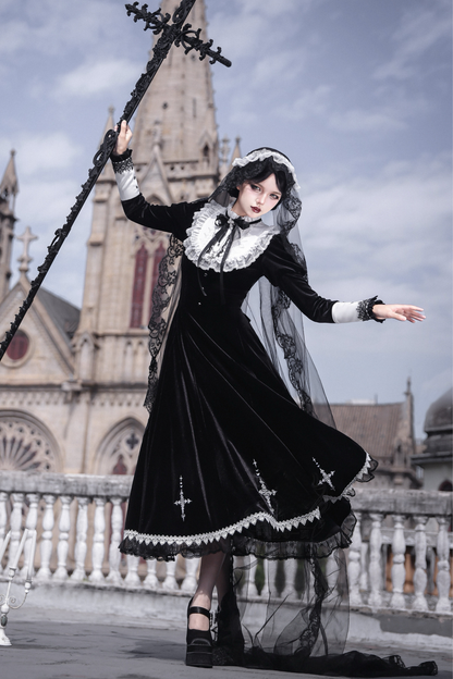 【3月1日予約締切】ムーンクロスジュリエットスリーブブラックベルベットゴシックドレス＋アクセサリー