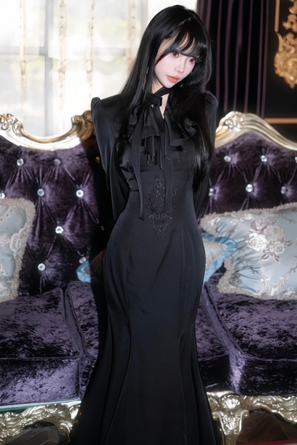 ダークレトロフィシュテールドレス