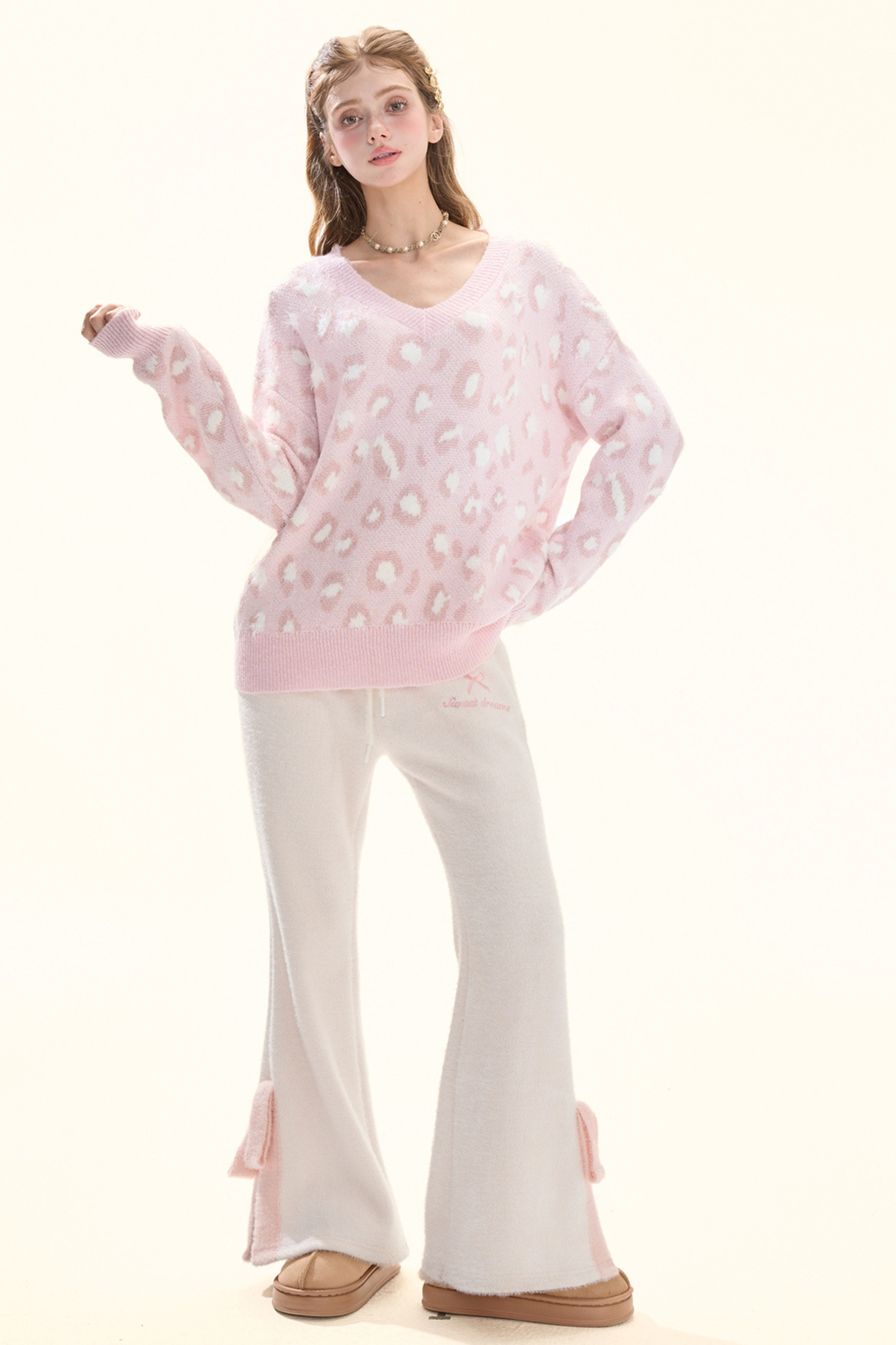 クリームリボンスリットフレアパンツ