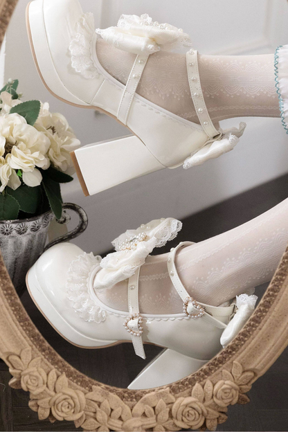 Lavilés Pearl Heals.