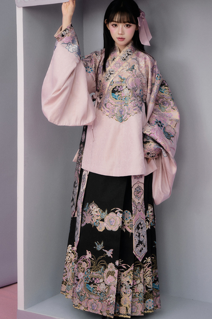 Süße China-Jacke + Plisseerock + Accessoires