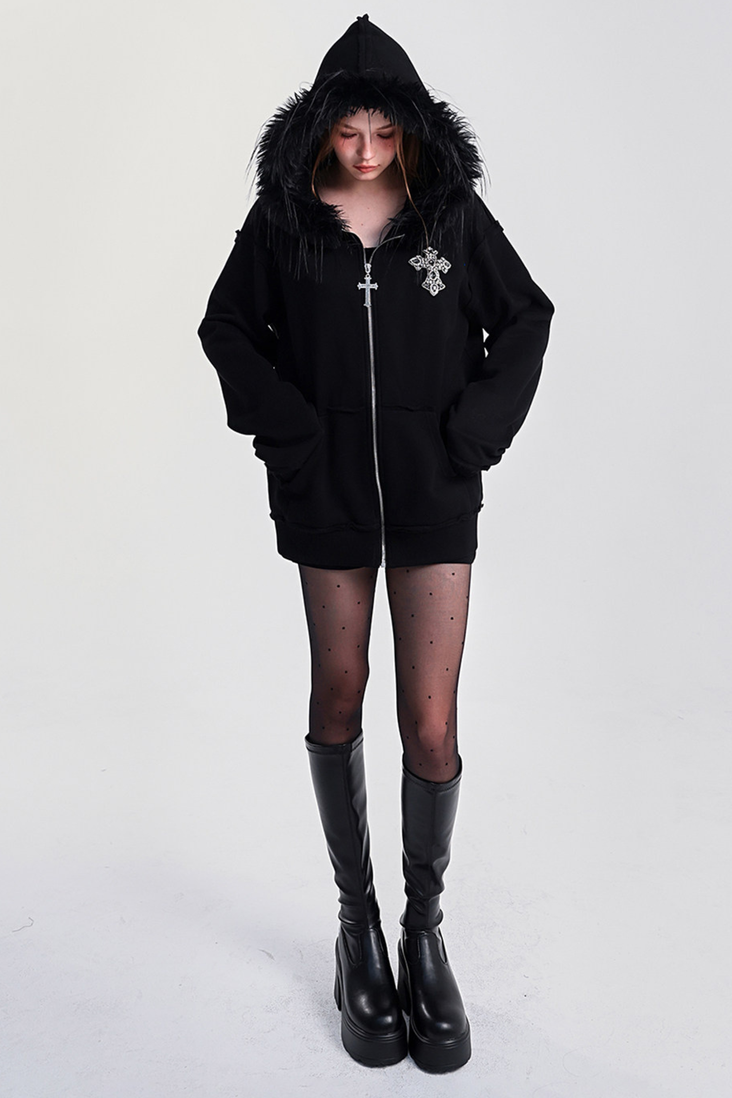 ファーフードモードルーズジップパーカー