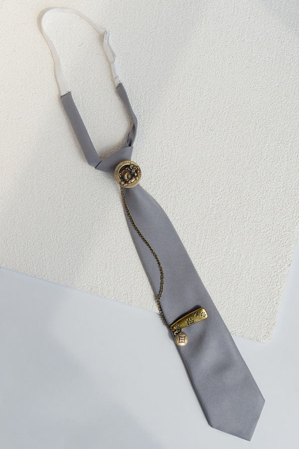 Bare Button Mode Necktie