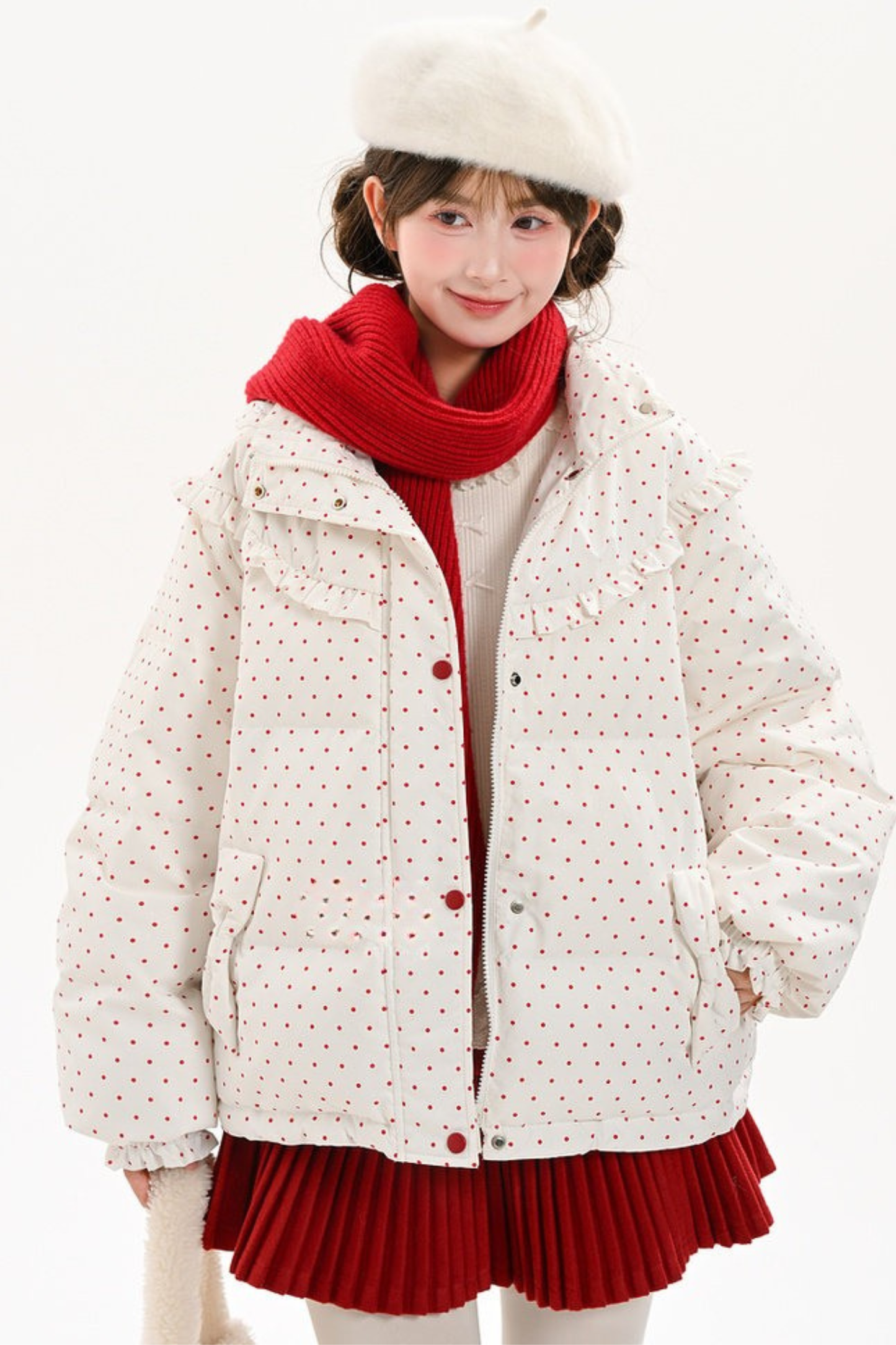 レッドドットリボンフードダウンジャケット