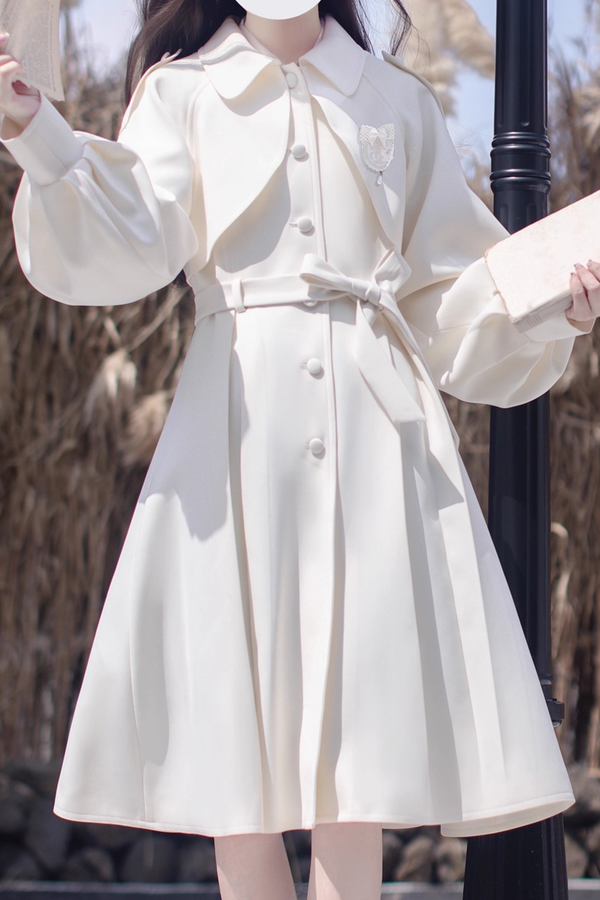 Cloak trench coat + shirt + badge