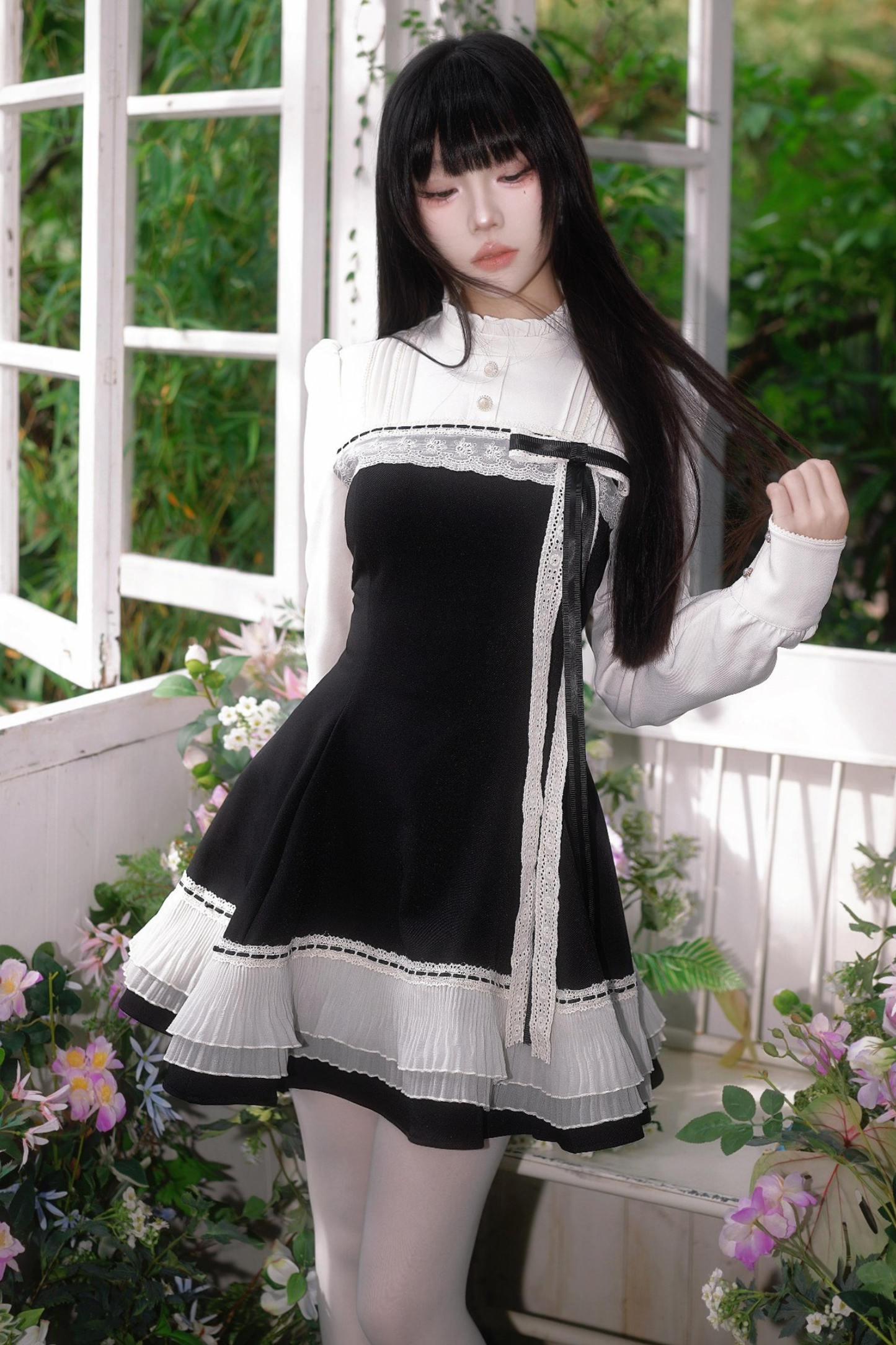 フレンチブラックシックドレス