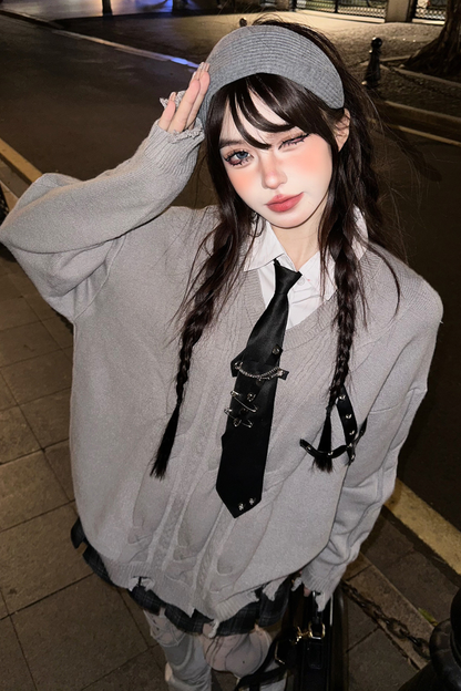 ダークカレッジルーズニット