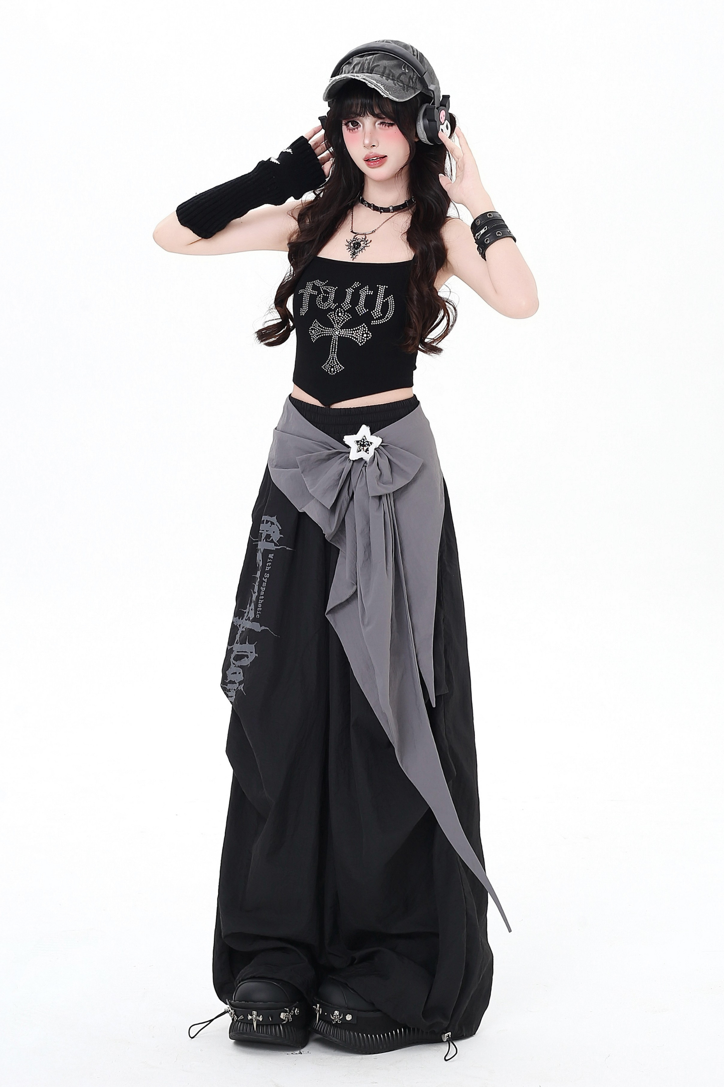 ストリートルーズパンツ