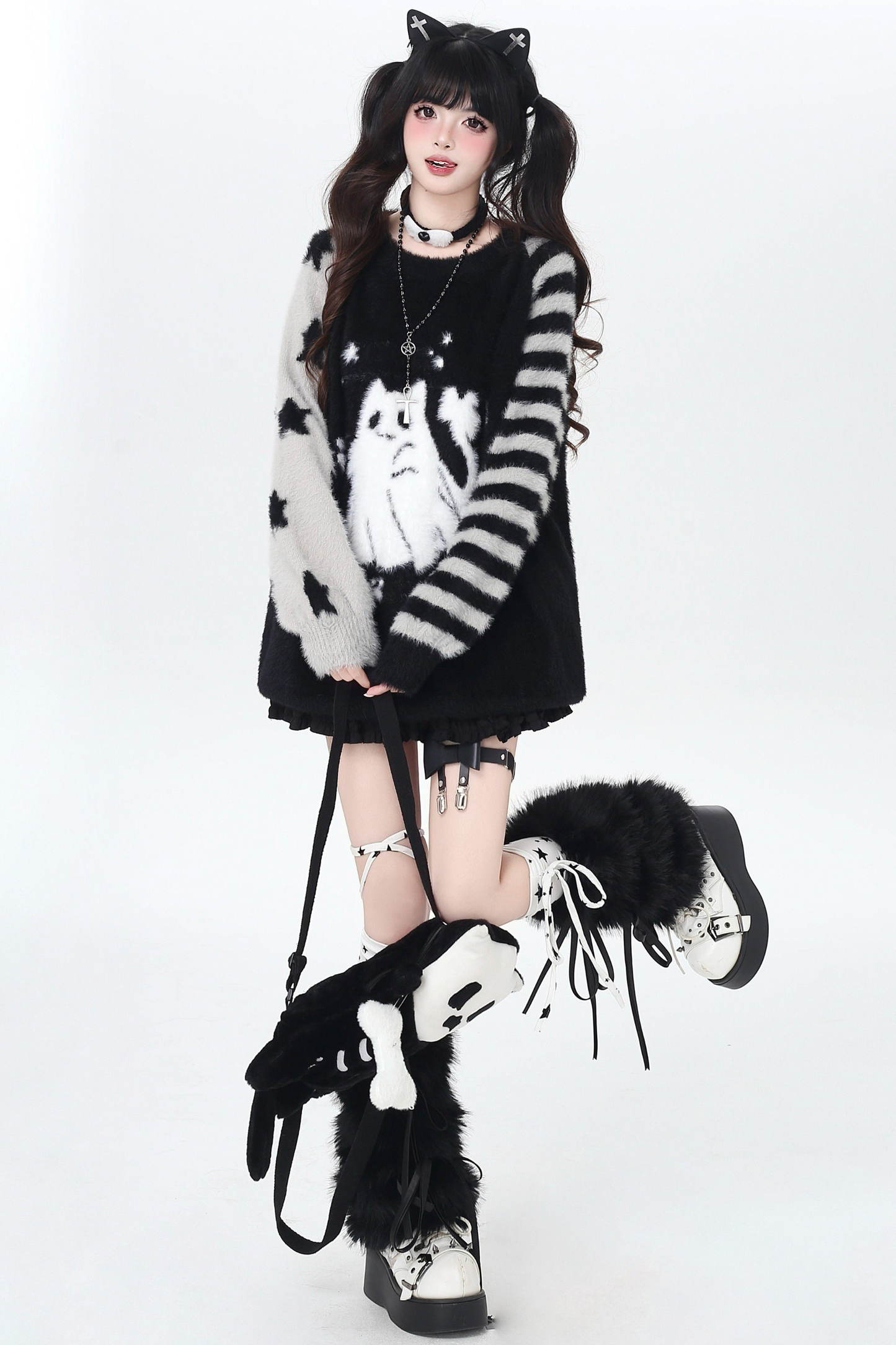 Asymmetric Three-Blue Tops