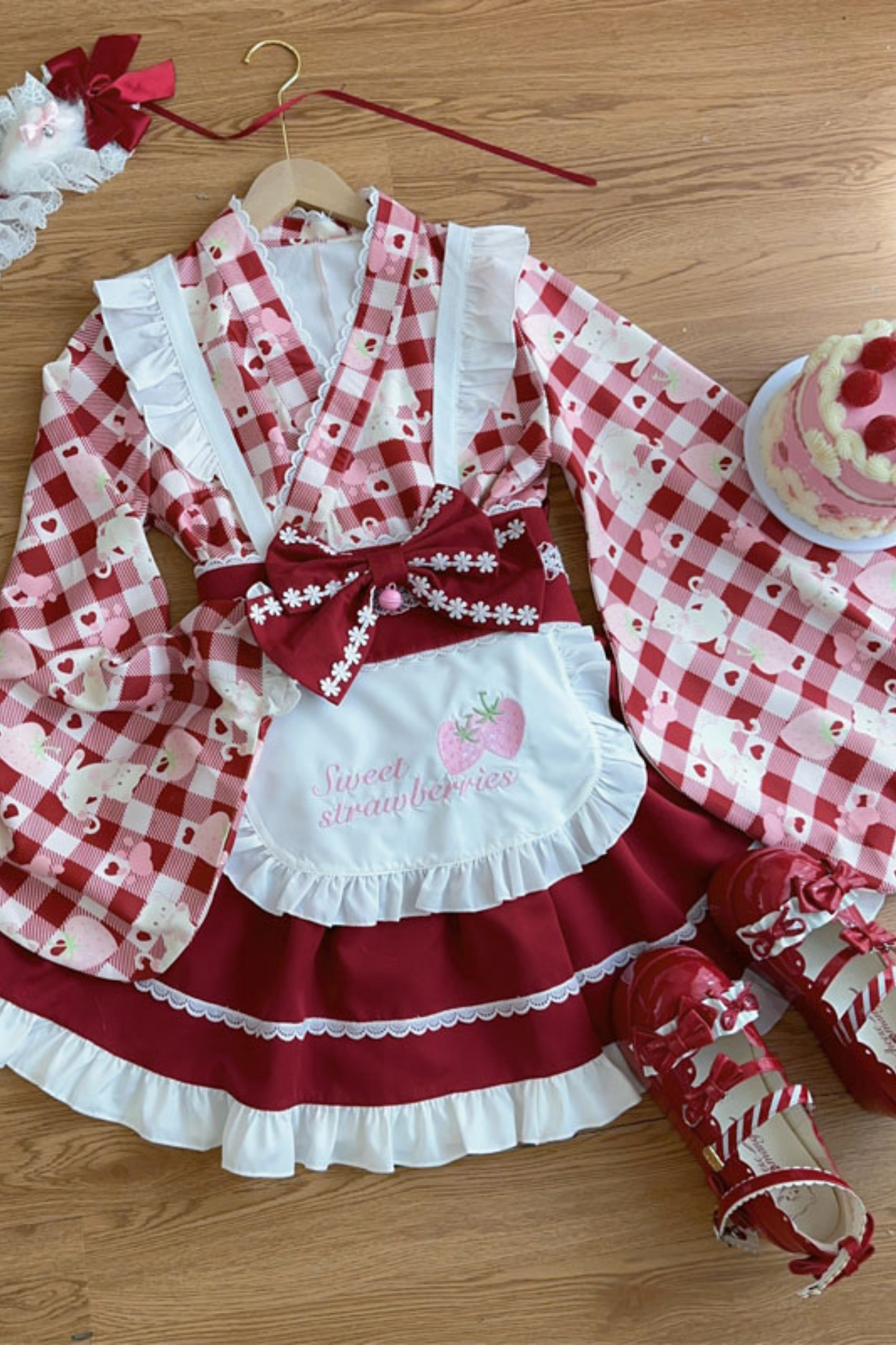 [Reservation Product] Strawberry Retro Cafe Japanese Style Lolita Dress