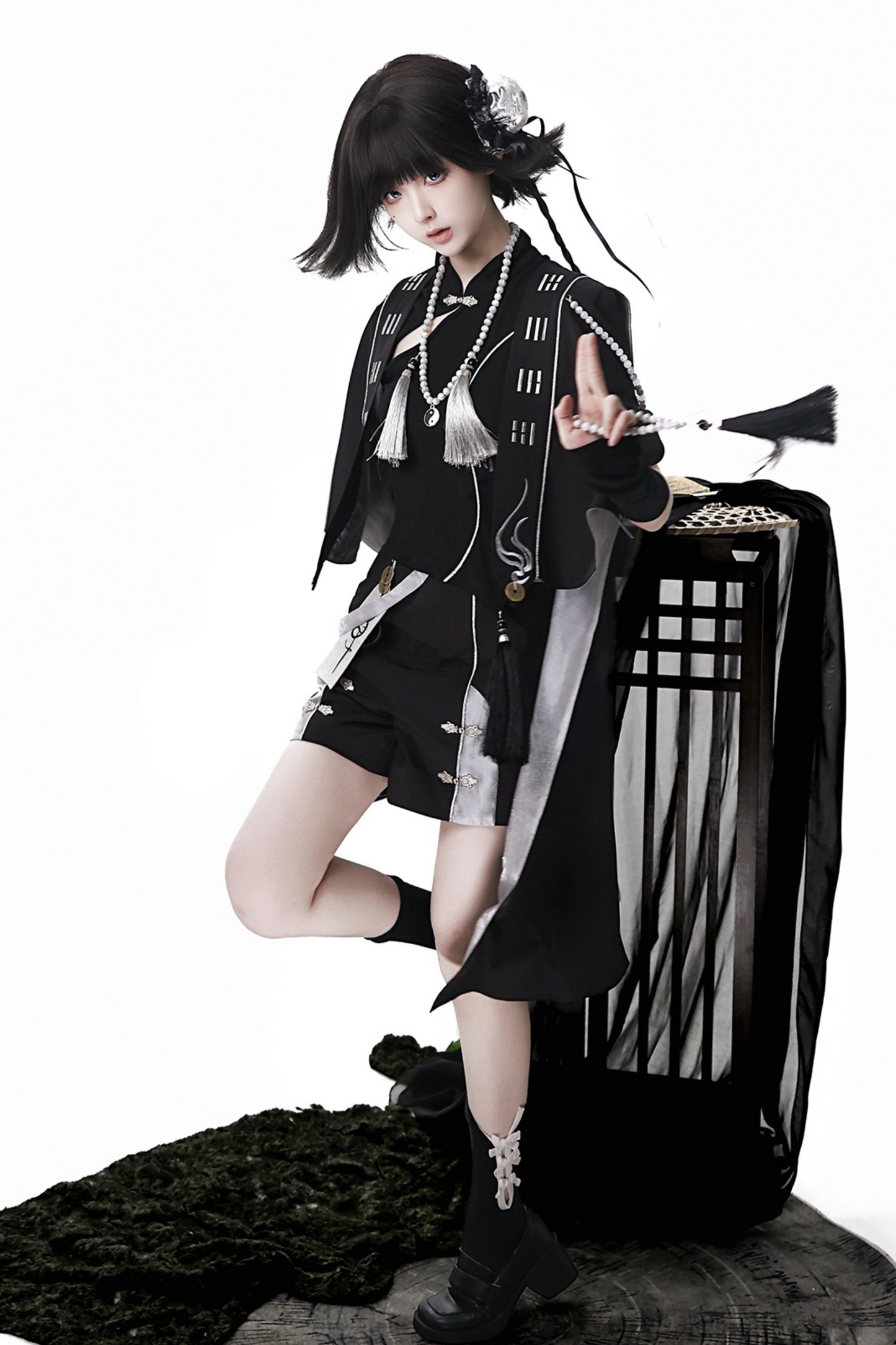 Chaina Dark Mode Girl Set