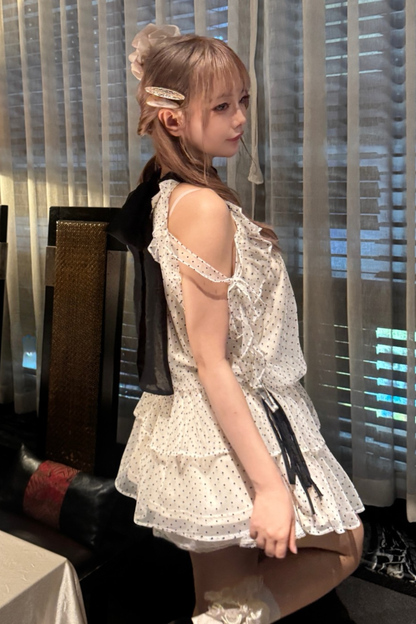 오프숄더 도트 리본 원피스