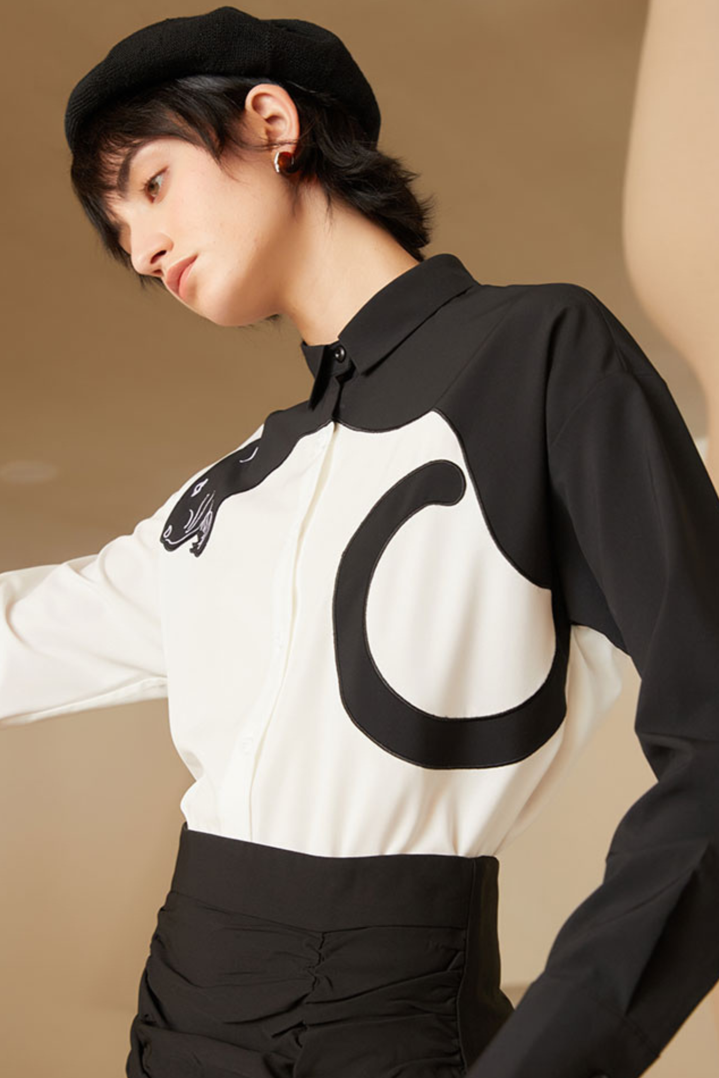 ヒョウ柄スリムフィットシャツ